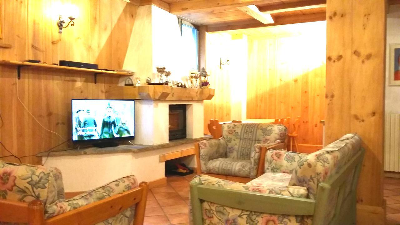Residence Bait Da Mott Livigno Exterior foto